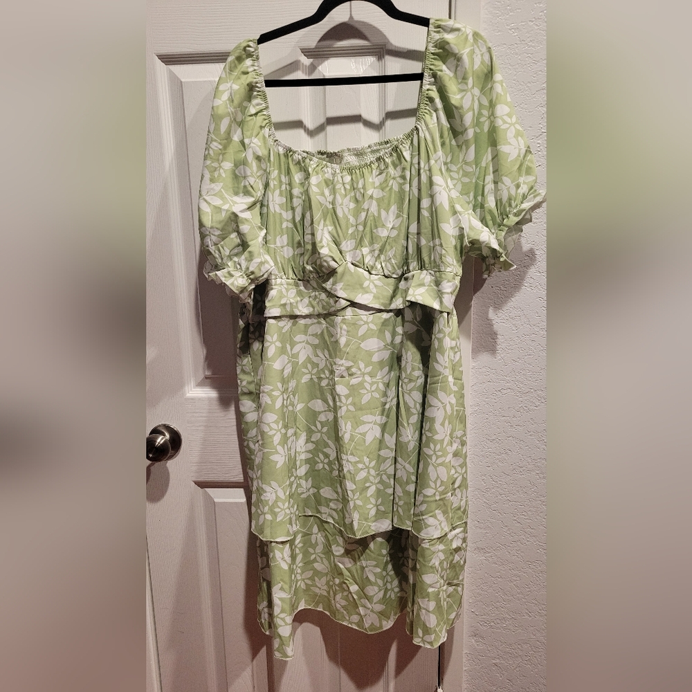 SHEIN Light Green Floral Midi Dress